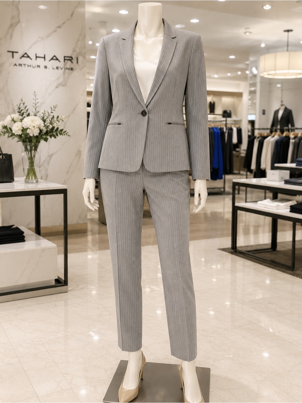 Tahari Arthur S Levine Petite 10P Gray Pinstripe Pant Suit Career Office Set
